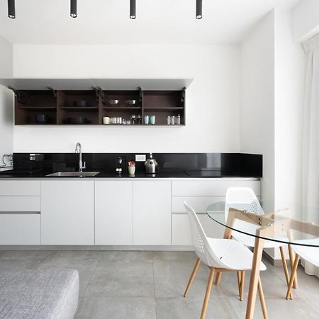 Yefet - By Beach Apartments Tlv テル・アビブ エクステリア 写真