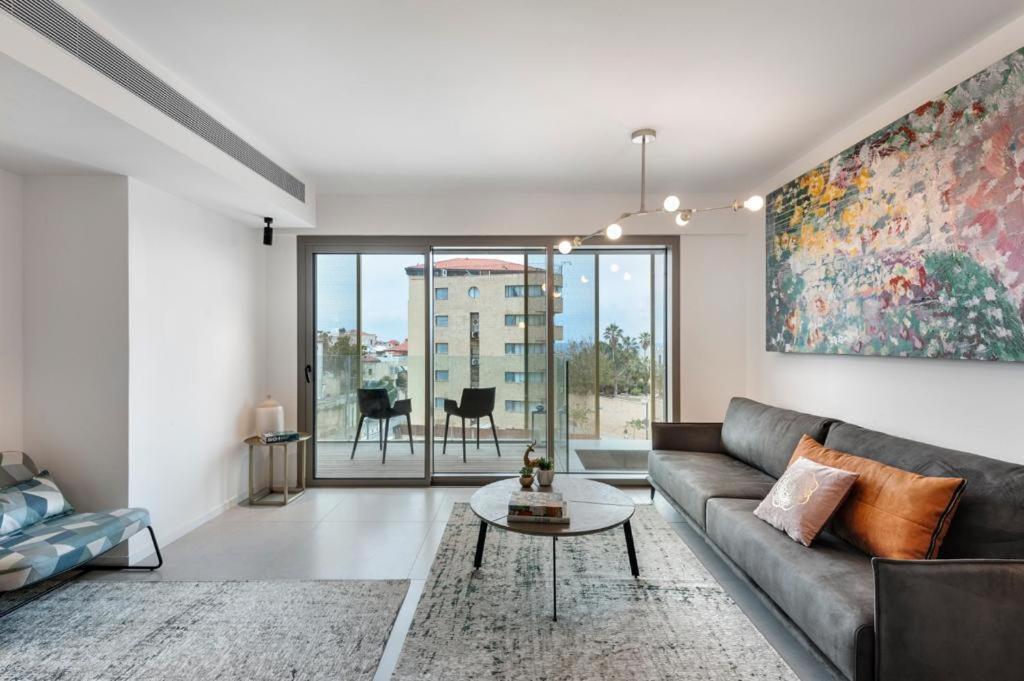 Yefet - By Beach Apartments Tlv テル・アビブ エクステリア 写真