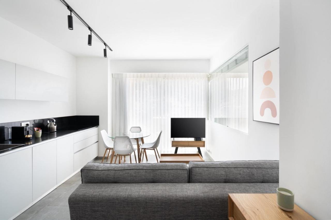 Yefet - By Beach Apartments Tlv テル・アビブ エクステリア 写真