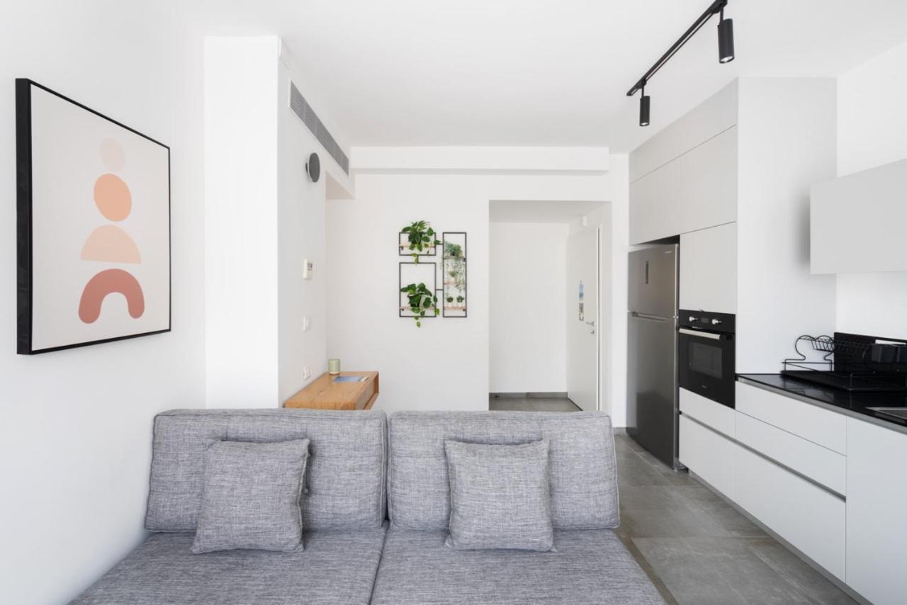 Yefet - By Beach Apartments Tlv テル・アビブ エクステリア 写真