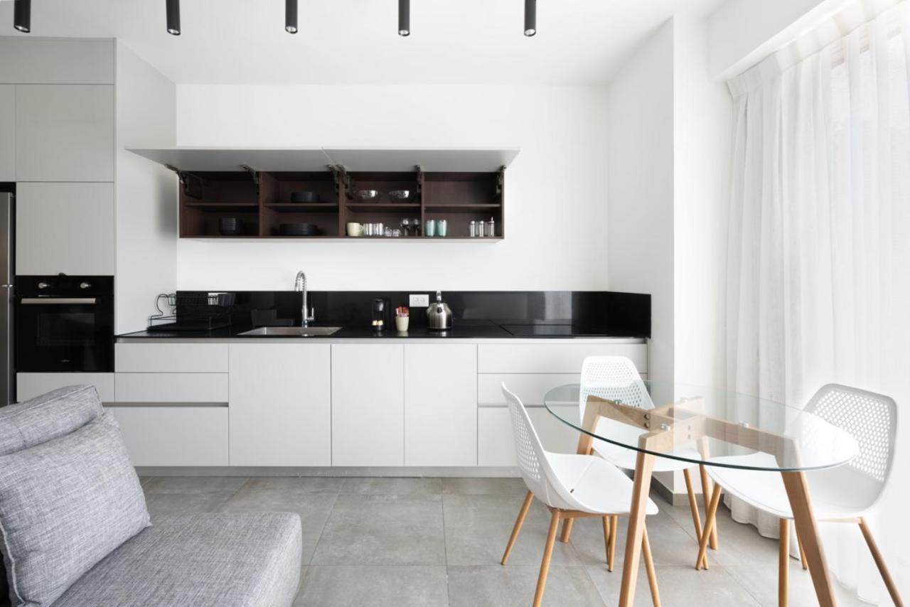 Yefet - By Beach Apartments Tlv テル・アビブ エクステリア 写真